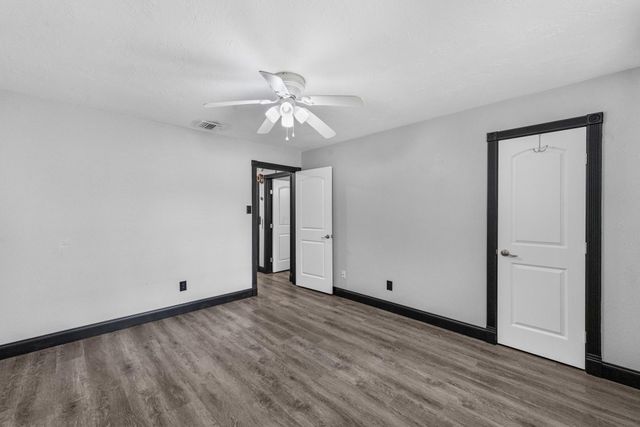 5121 Creekview Drive, La Porte, TX 77571