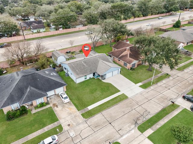 5121 Creekview Drive, La Porte, TX 77571