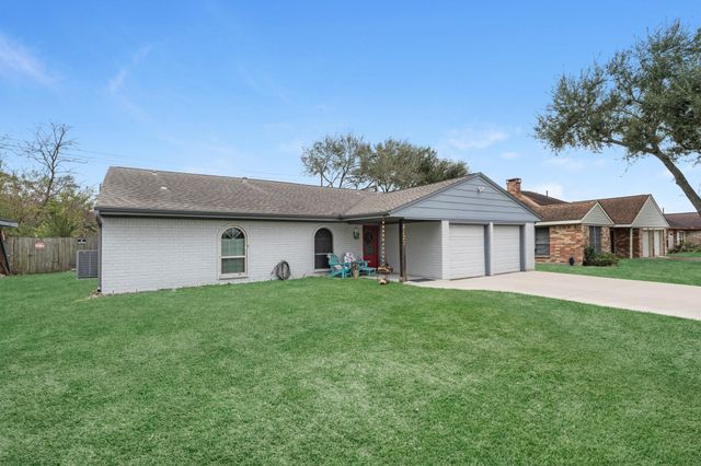 5121 Creekview Drive, La Porte, TX 77571