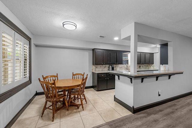 5121 Creekview Drive, La Porte, TX 77571