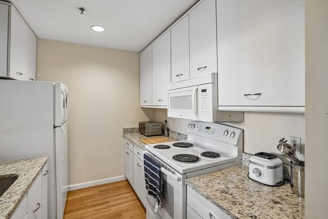416 Marlborough St. 408, Boston, MA 02116