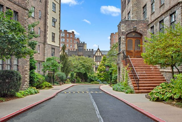 116 Pinehurst Ave Apt C54, New York City, NY 10033