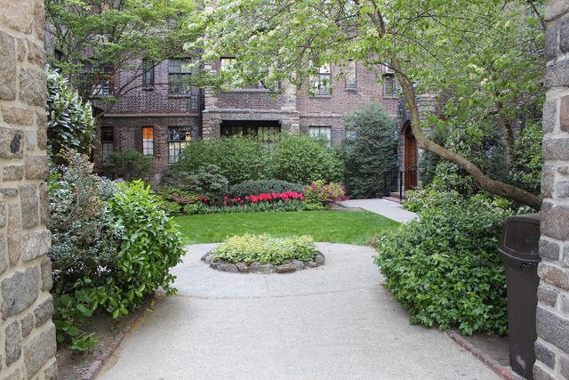116 Pinehurst Ave Apt C54, New York City, NY 10033