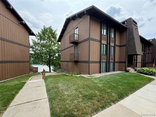 1736 Grove Road 102, Ypsilanti, MI 48198
