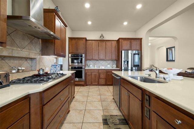 1800 County Road 305, Jarrell, TX 76537