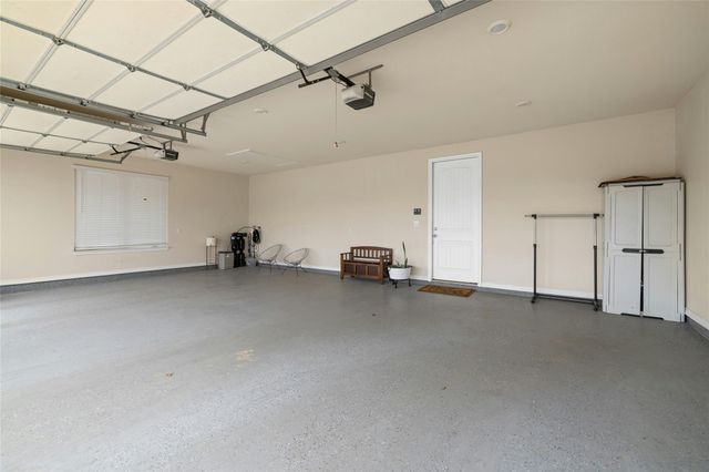 1800 County Road 305, Jarrell, TX 76537