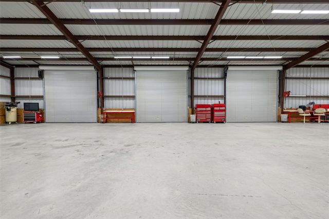 1800 County Road 305, Jarrell, TX 76537