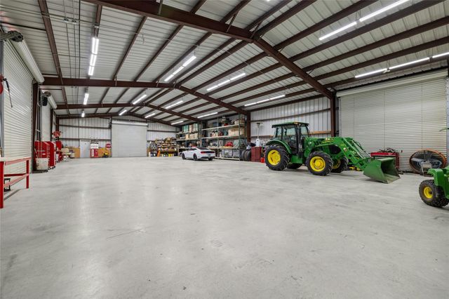 1800 County Road 305, Jarrell, TX 76537