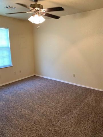 826 Russell Circle 826, Norman, OK 73071