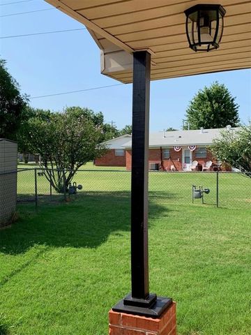 826 Russell Circle 826, Norman, OK 73071