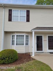 2140 Flagstone Court J6, Greenville, NC 27834