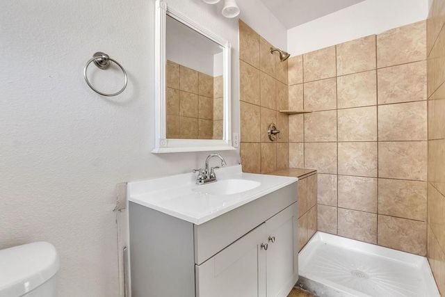 1800 Buena Vista Street, Mesquite, TX 75149