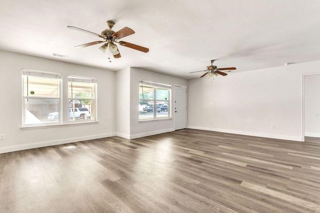 1800 Buena Vista Street, Mesquite, TX 75149