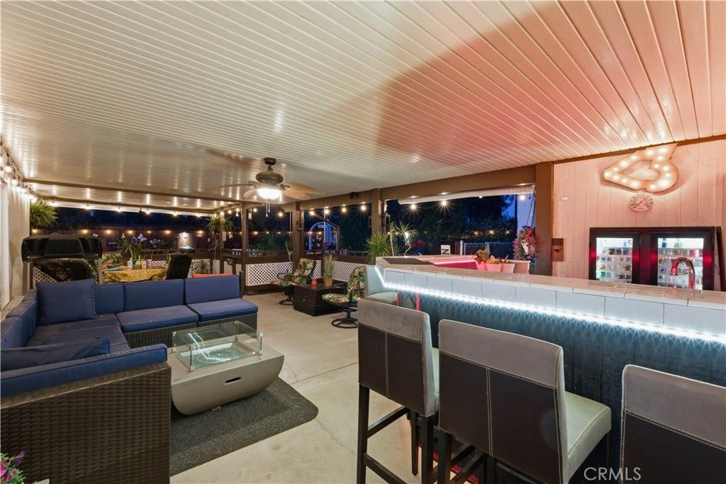 Image 47 of property listing at 871 W Francis, Corona, CA 92882