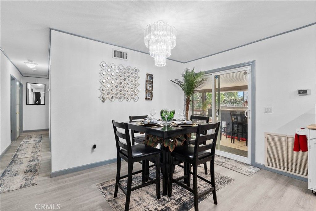 Image 9 of property listing at 871 W Francis, Corona, CA 92882