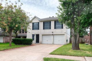8411 N Glen Canyon DR, Round Rock, TX 78681