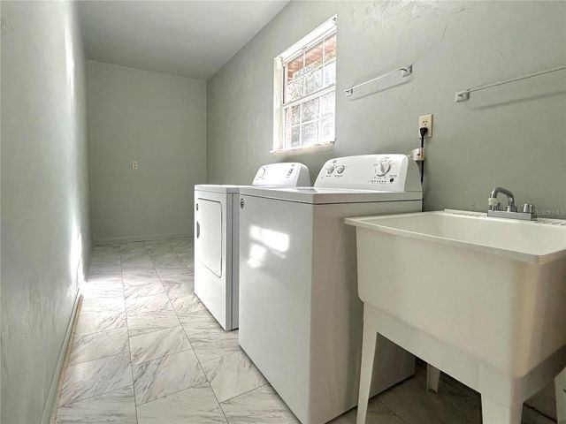 26613 NW 3RD AVENUE, Newberry, FL 32669