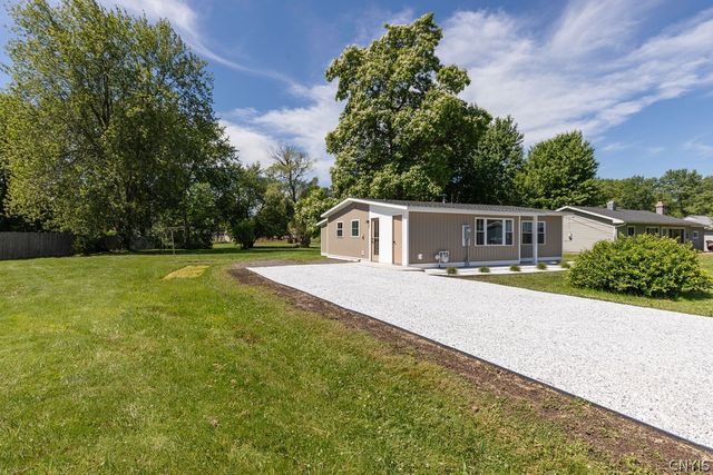 26 Pershing Drive, Fulton, NY 13069