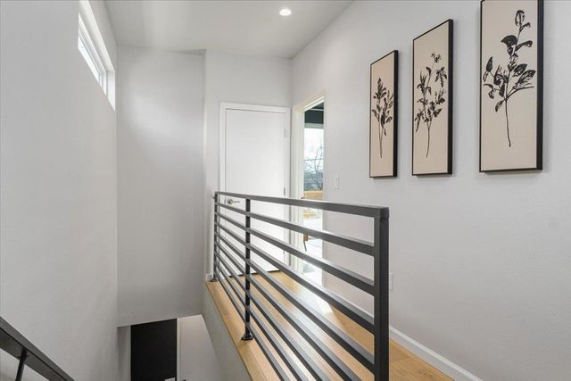 924 Cardinal LN, Austin, TX 78704