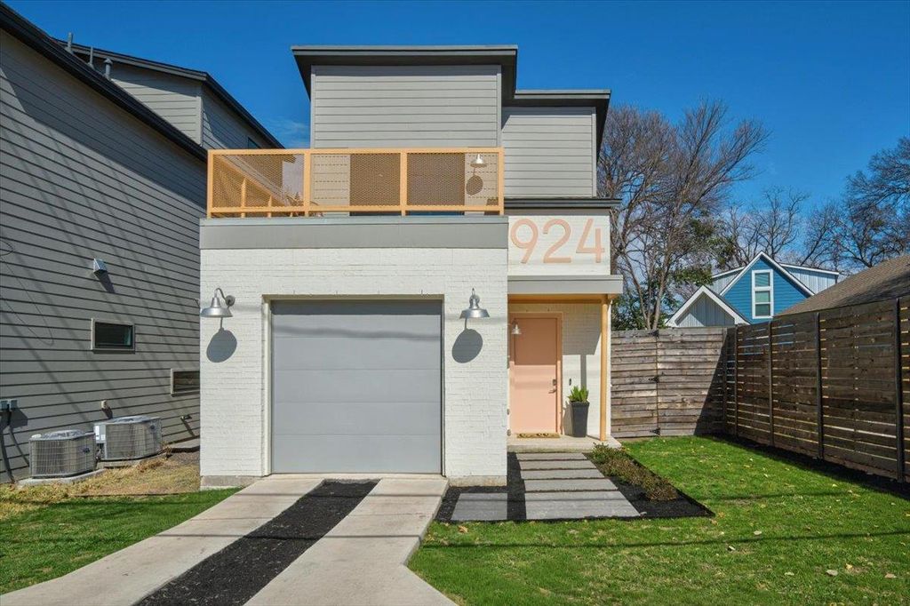 924 Cardinal LN, Austin, TX 78704