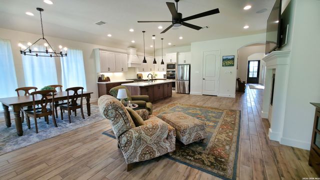 667 ALTA CIR, New Braunfels, TX 78132