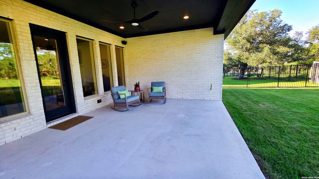 667 ALTA CIR, New Braunfels, TX 78132