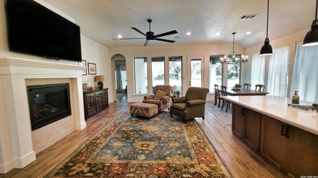 667 ALTA CIR, New Braunfels, TX 78132