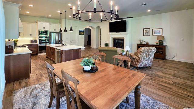 667 ALTA CIR, New Braunfels, TX 78132