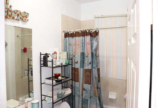 613 NW 21ST Avenue, Pompano Beach, FL 33069