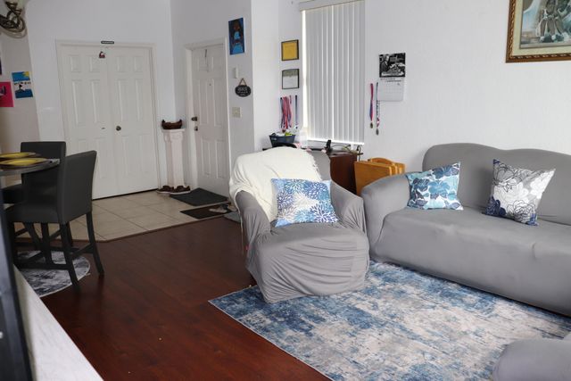 613 NW 21ST Avenue, Pompano Beach, FL 33069