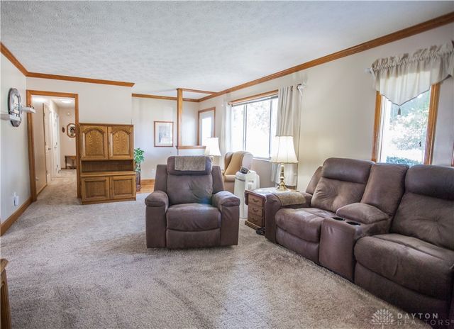 2064 Maryland Drive, Xenia, OH 45385