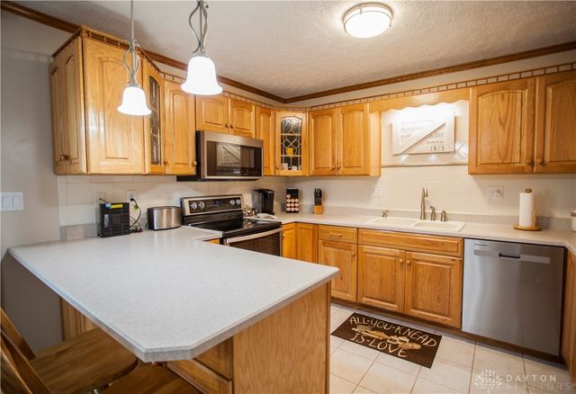 2064 Maryland Drive, Xenia, OH 45385