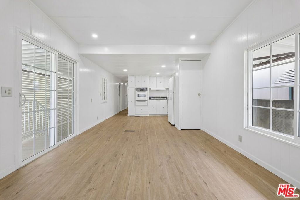 11250 Playa Street 16 1/2, Culver City, CA 90230 — photo 2