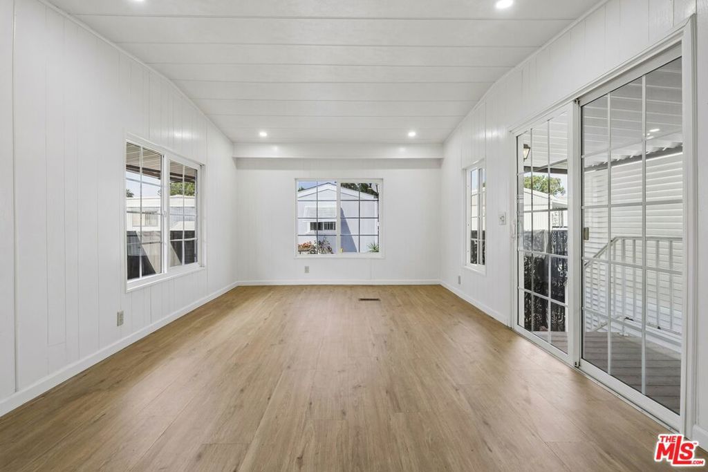11250 Playa Street 16 1/2, Culver City, CA 90230 — photo 3