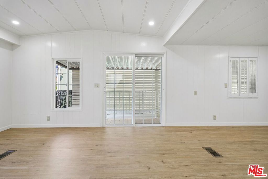 11250 Playa Street 16 1/2, Culver City, CA 90230 — photo 4