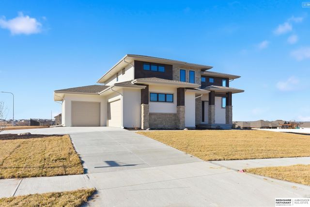 11616 S 115th Street, Papillion, NE 68046