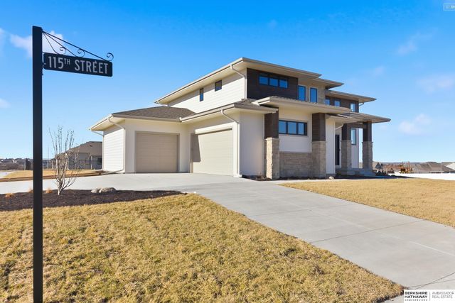 11616 S 115th Street, Papillion, NE 68046