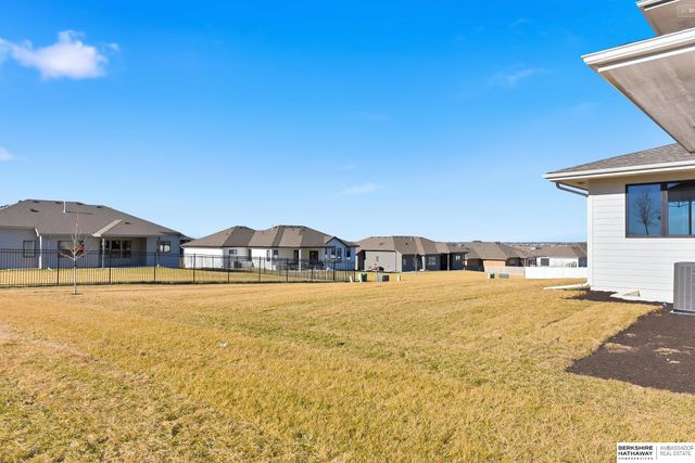 11616 S 115th Street, Papillion, NE 68046