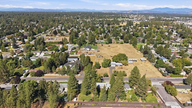 2220 E 63rd Ave, Spokane, WA 99223