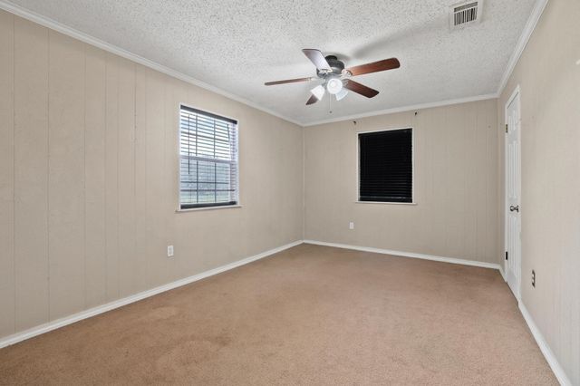 323 County Road 3804, Wolfe City, TX 75496
