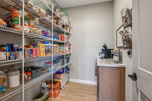 1024 Kettering Road, Marion, IA 52302