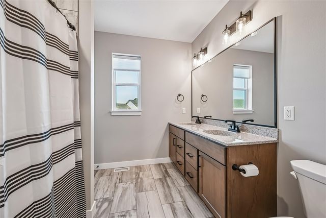 1024 Kettering Road, Marion, IA 52302