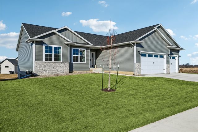 1024 Kettering Road, Marion, IA 52302