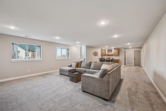 1024 Kettering Road, Marion, IA 52302