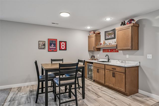 1024 Kettering Road, Marion, IA 52302