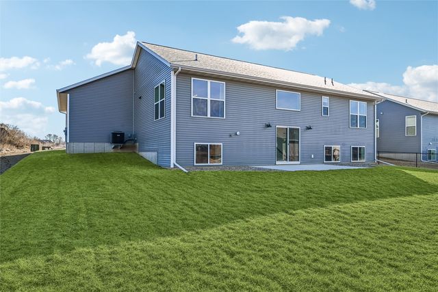 1024 Kettering Road, Marion, IA 52302