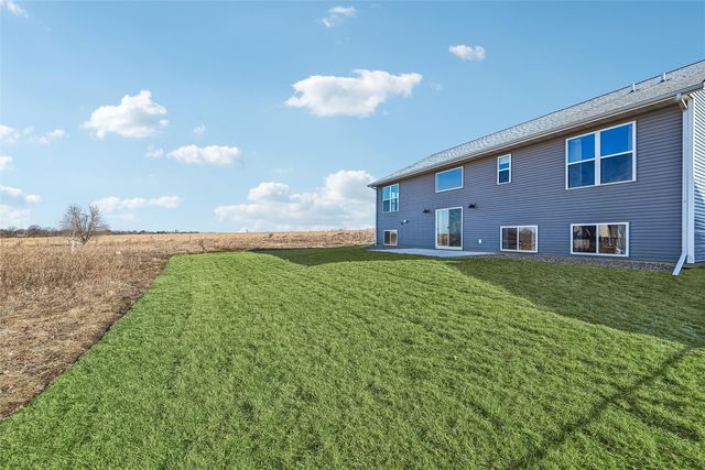 1024 Kettering Road, Marion, IA 52302