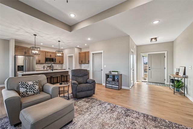 1024 Kettering Road, Marion, IA 52302