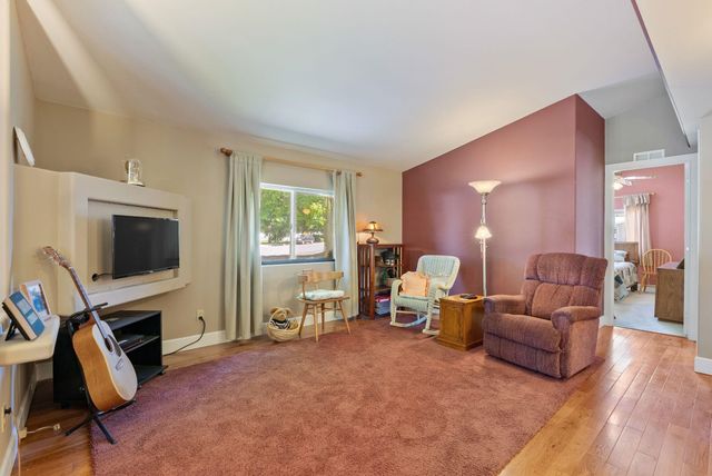 3318 E Hastings Ave, Mead, WA 99021