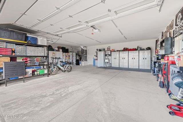 3900 Hackberry Street, Silver Springs, NV 89429